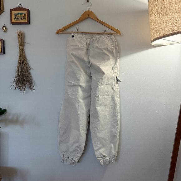 Lululemon Lab High-Rise Cuffed Trouser, Light Vapor, Size 4 / 24-26" - Picture 6 of 7